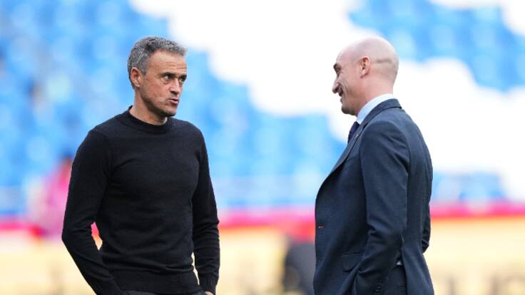 "Luis Enrique no va a tener la carta de su futuro escondida"