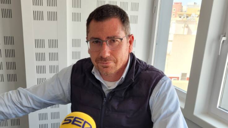 Entrevista a Bernardo Mira, concejal y candidato socialista para las elecciones primarias del PSOE de Benidorm (11/04/2022)