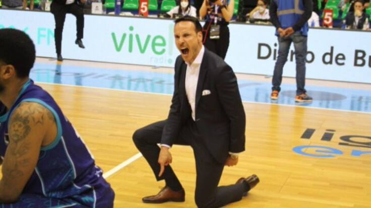 Félix Sancho, presidente del Burgos que obligó a sus jugadores a arrodillarse: "No pretendía humillar a nadie"