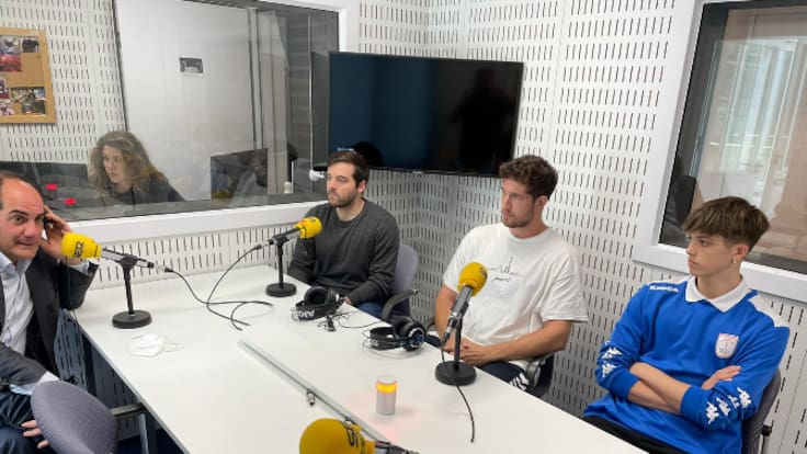 Entrevista a los jugadores y el entrenador del OAR de balonmano (26/05/2022)