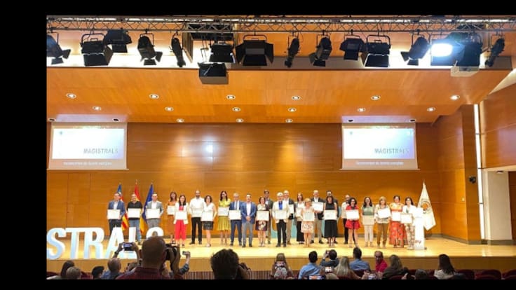 Entrevista Llanos Part, seleccionada una de les millors docents de la CV