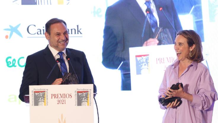 Pablo Casado, "azote del Gobierno" y Yolanda Díaz, de la oposición: así han sido los premios de la Asociación de Periodistas Parlamentarios