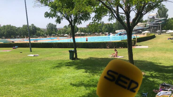 La Cadena SER de La Rioja se tira a la piscina
