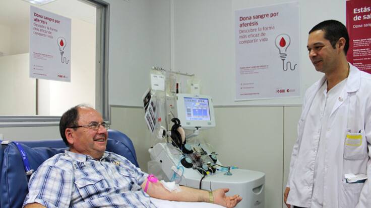 "Hay que concienciar a la población para que done sangre de forma frecuente y periódica"