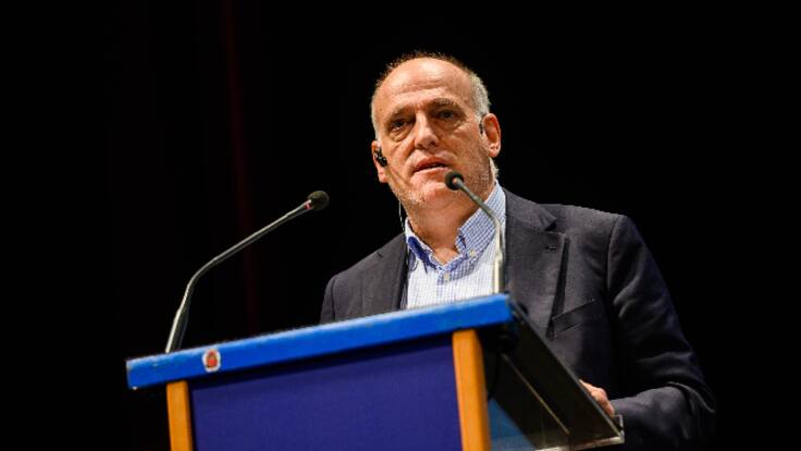 El presidente de la LFP, Javier Tebas, pasó por Almería.