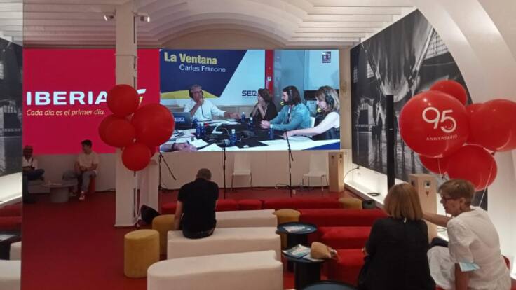 'La Ventana' conmemora los 95 años de Iberia: "Cuando pisas un avión de Iberia, tras mucho tiempo fuera, empiezas a sentirte como en casa"