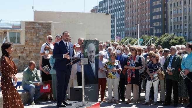 Gijón homenajea a quien fuera su alcalde por espacio de 12 años