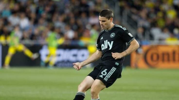 Sergio Ruiz: "La gente solo ve la parte bonita del fútbol: es evidente que el futbolista vive muy bien, pero también hay otros factores"