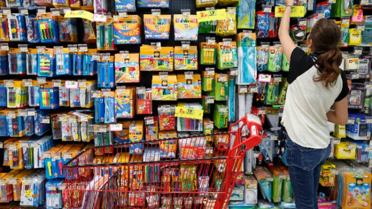 Las familias echan cuentas en la 'vuelta al cole'