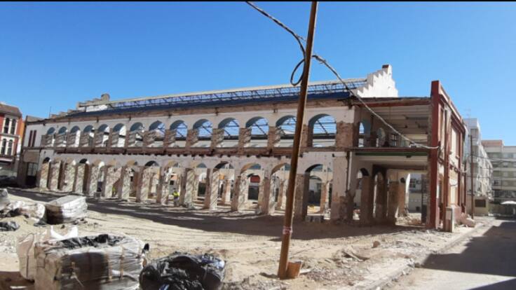 La finalización de las obras del mercado se retrasa hasta junio