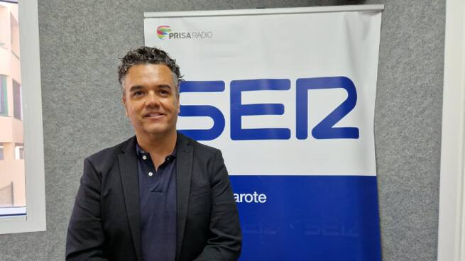 Entrevista con el concejal de Comercio, Hostelería y Turismo de Arrecife, Armando Santana
