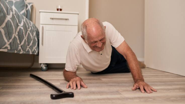 El geriatra Fran Soria nos da consejos para evitar caídas en casa
