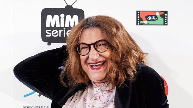 De ponerle voz a la canción de Mercadona a salir en las series más recordadas