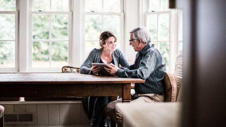Marcelo Cornellá, presidente de ACUMAFU Fuenlabrada, explica la campaña para que los mayores que lo deseen compartan su piso con otras personas y alivien su soledad.
