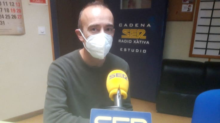 El vicedirector del IES Josep de Ribera, Ramir Moscardó, comenta el IV Concurso Climograma de Xàtiva