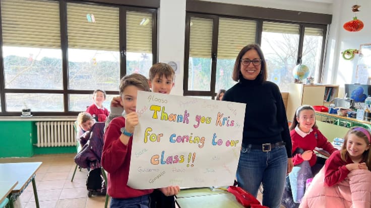 El programa 'Teach in Spain' ha llegado al CRA La Villa. En Hoy por Hoy Peñafiel hemos charlado con la la profesora estadounidense que lo imparte, Kris Guccione