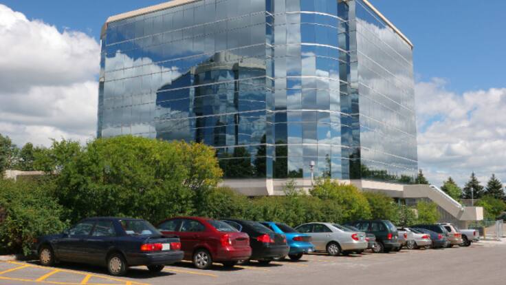 "Para mí todos los del 12 de Octubre son mis héroes": la historia de un hombre al que le salvaron la vida en el propio parking del hospital