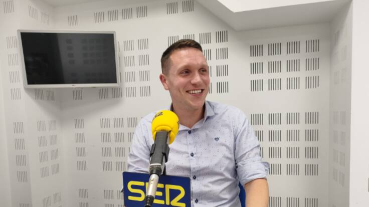 Aitor Bouza: "Tengo las manos libres para un proyecto de unidad y renovación"