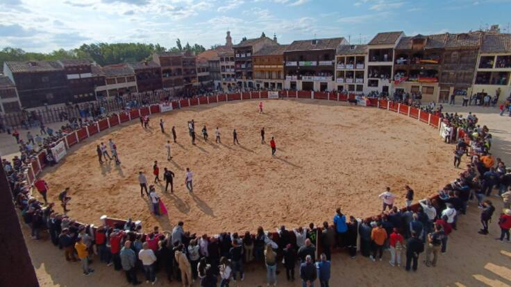 El PSOE de Peñafiel advierte de la bajada del turismo nacional en la villa