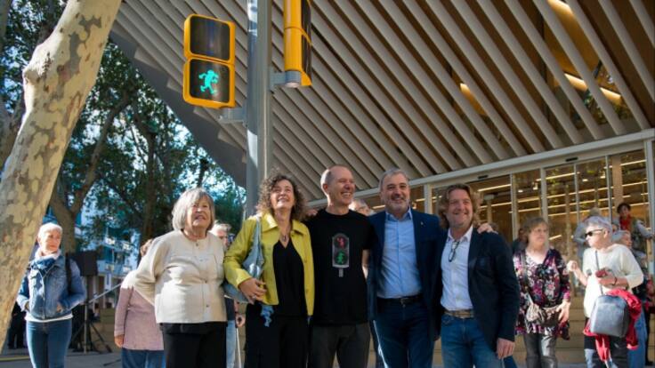 Los semáforos de Mortadelo y Filemón ya funcionan en Barcelona