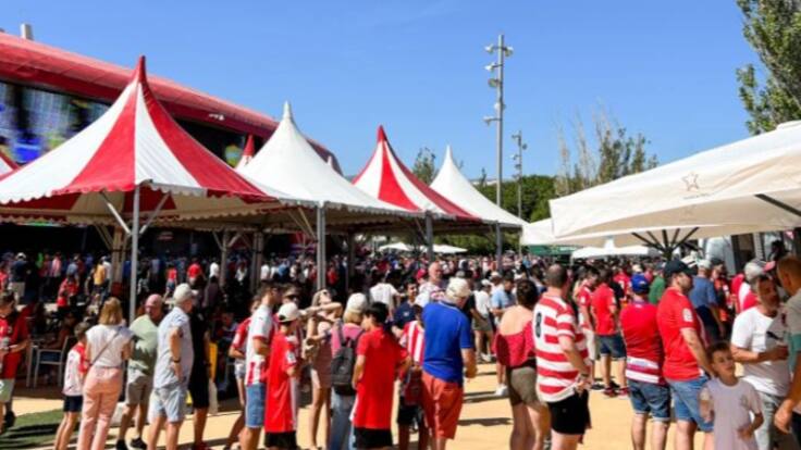 Los más fieles del Almería se ven afectados por la marcha del equipo.