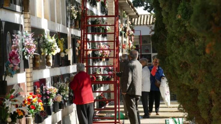 Sergio Castellar y Antonio Consejo de Tanatorio Huesca