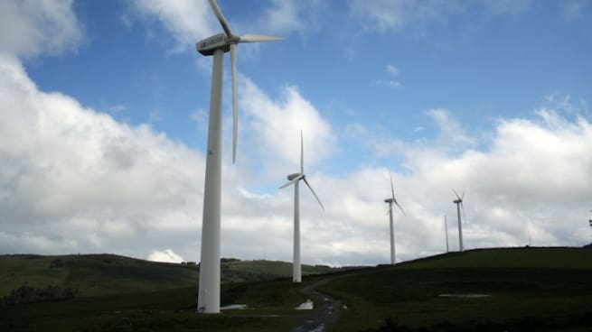 Pilar Vázquez, alcaldesa de Caniles sobre parques eólicos autorizados en el municipio