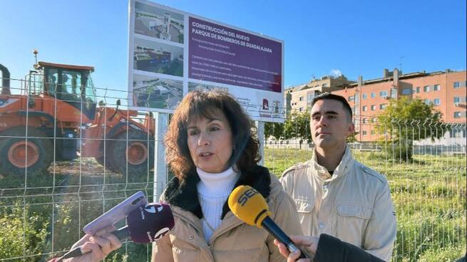 Pilar Sánchez Castro, comienzo obras Parque Bomberos