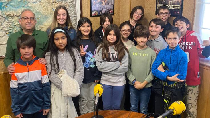 Los alumnos de 6º B del CEIP Fray Luis de León conocen los estudios de SER Cuenca