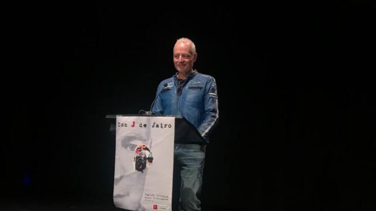 Jairo Périz presenta Con J de Jairo