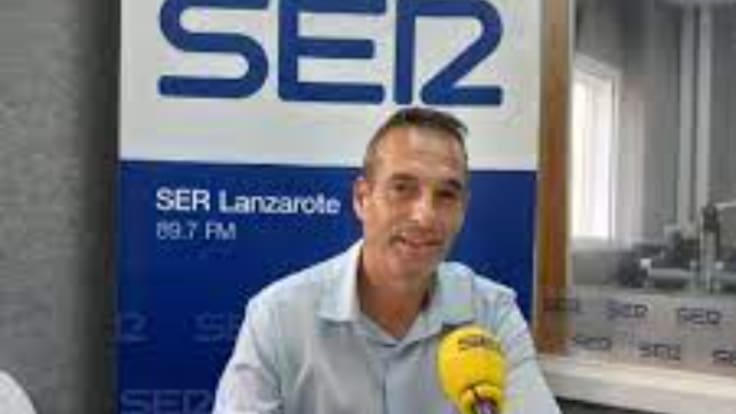 Alfredo Villalba: "o se soluciona el problema del agua o denunciamos a Canal Gestión Lanzarote"