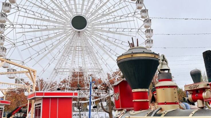 Miguel Ángel Recuenco, alcalde de Leganés, explica algunos detalles de la programación navideña.