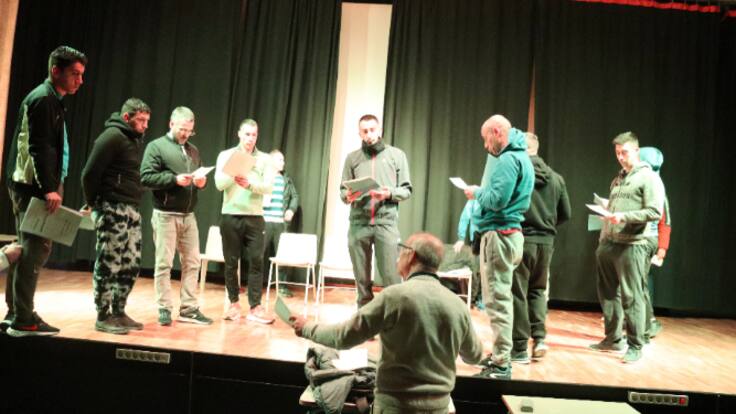 Entrevistamos a Miguel Gil y Nadja Jamard, voluntarios del programa LÓVA