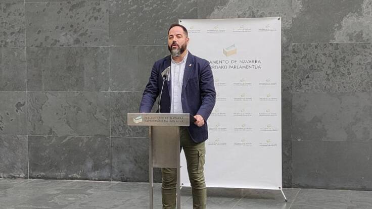 La primera llamada del día con Ramón Alzórriz, secretario de organización del PSN