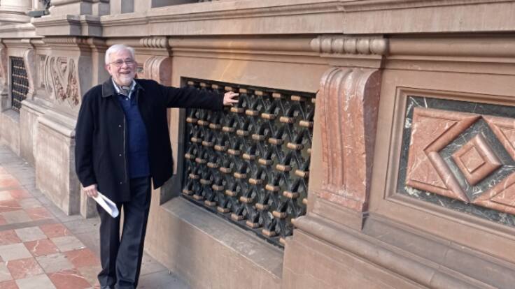 En La València Olvidada Francisco Pérez Puche nos cuenta cómo han ido cambiando las sedes y sucursales bancarias en València