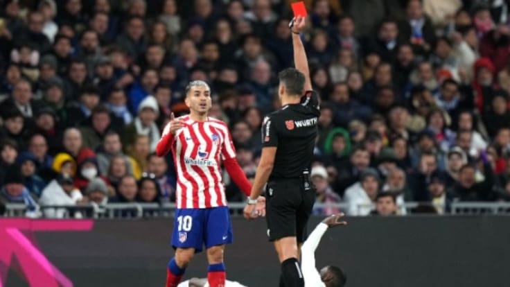 La dramática estadística que deja mal al fútbol español: LaLiga cuadriplica el número de expulsiones de la Premier League