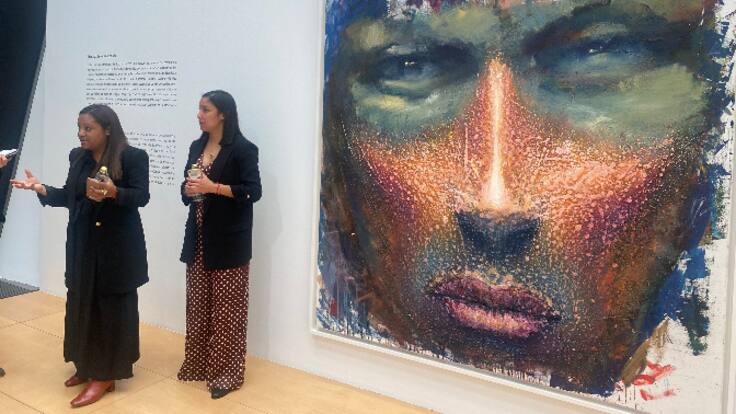 Yadira de Armas y Ana Gabriela Ballate, comisarias de la exposición 'Sueño de navegante'