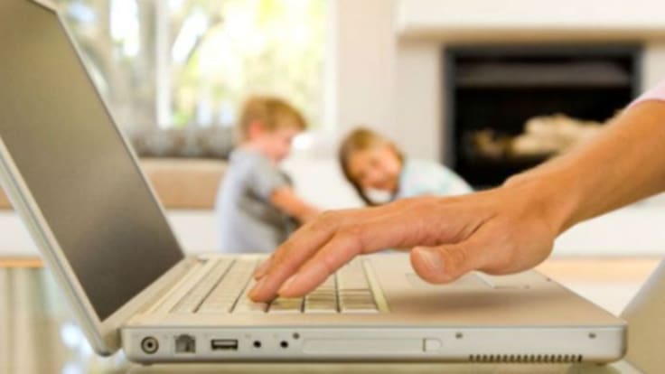 Un juzgado de Santander da la razón a una trabajadora que pidió teletrabajar para conciliar su vida familiar