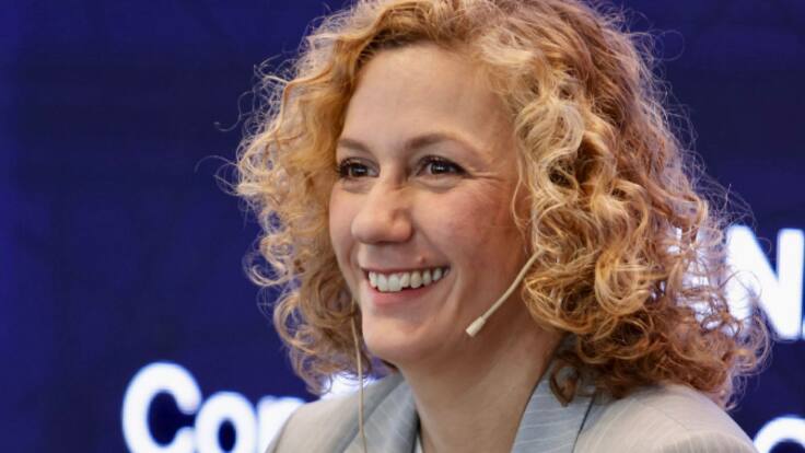 La candidata de Con Podemos, con Izquierda Unida, propone una tarifa plana de 30€ para el transporte público en Sevilla