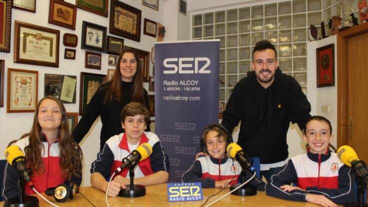 Alumnos y profesores del colegio Salesianos San Vicente Ferrer hablan del centro (05/04/2023)