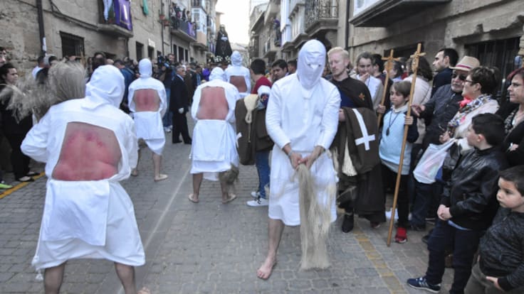 La procesión de los 'picaos' de San Vicente de la Sonsierra, uno de los principales atractivos de la Semana Santa en La Rioja (06/04/2024)