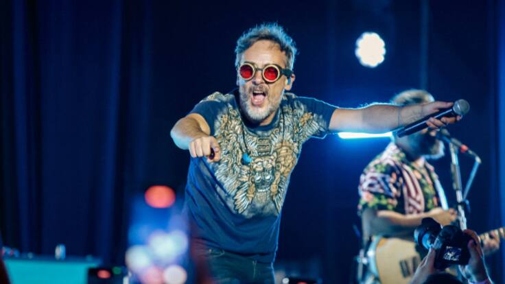 Entrevista a Santi Balmes, cantante de Love of Lesbian