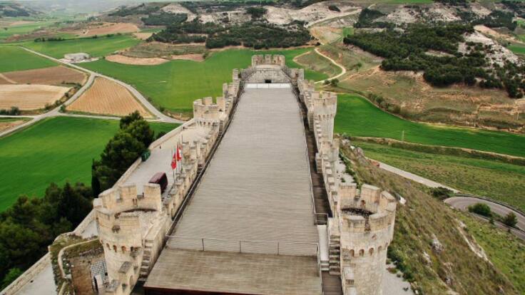 El director del Museo Provincial del Vino, Víctor Fernández, repasa en Hoy por Hoy las jorandas de puertas abiertas del Castillo de Peñafiel