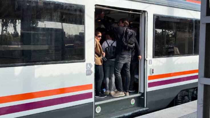 La circulació de trens a l'R2 sud no tornarà a recuperar la normalitat fins d'aquí "tres o quatre setmanes"