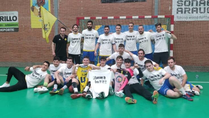 Diego Yáñez, entrenador del Roa Red Solidaria Ribera Villa de Aranda, repasa en El Banquillo el título de liga antes de la fase de ascenso