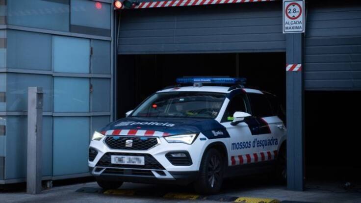 Ferida greu una nena de 12 anys en caure de la terrassa d'un segon pis