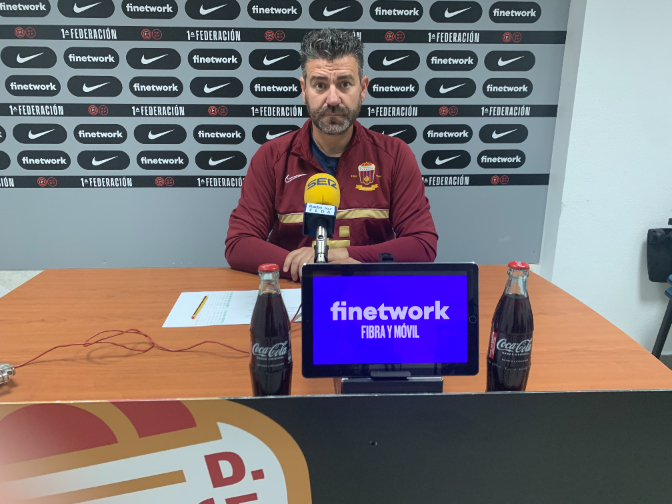 Fernando Estévez, Ent. del Eldense, antes de visitar al Numancia