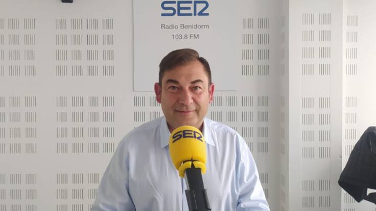 El alcalde de Relleu y candidato a la reelección Lino Pascual en La Ventana de la Marina Baixa