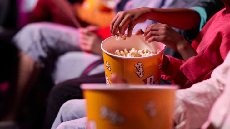 Cinema africà: "El racisme generalitzat, social i informatiu fa que hi hagi un buit enorme de relats i històries africanes"