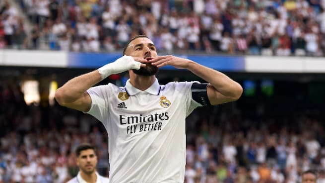 Karim Benzema se despide con un minuto de oro en oro en el Santiago Bernabéu: gol y sustitución para la ovación del público